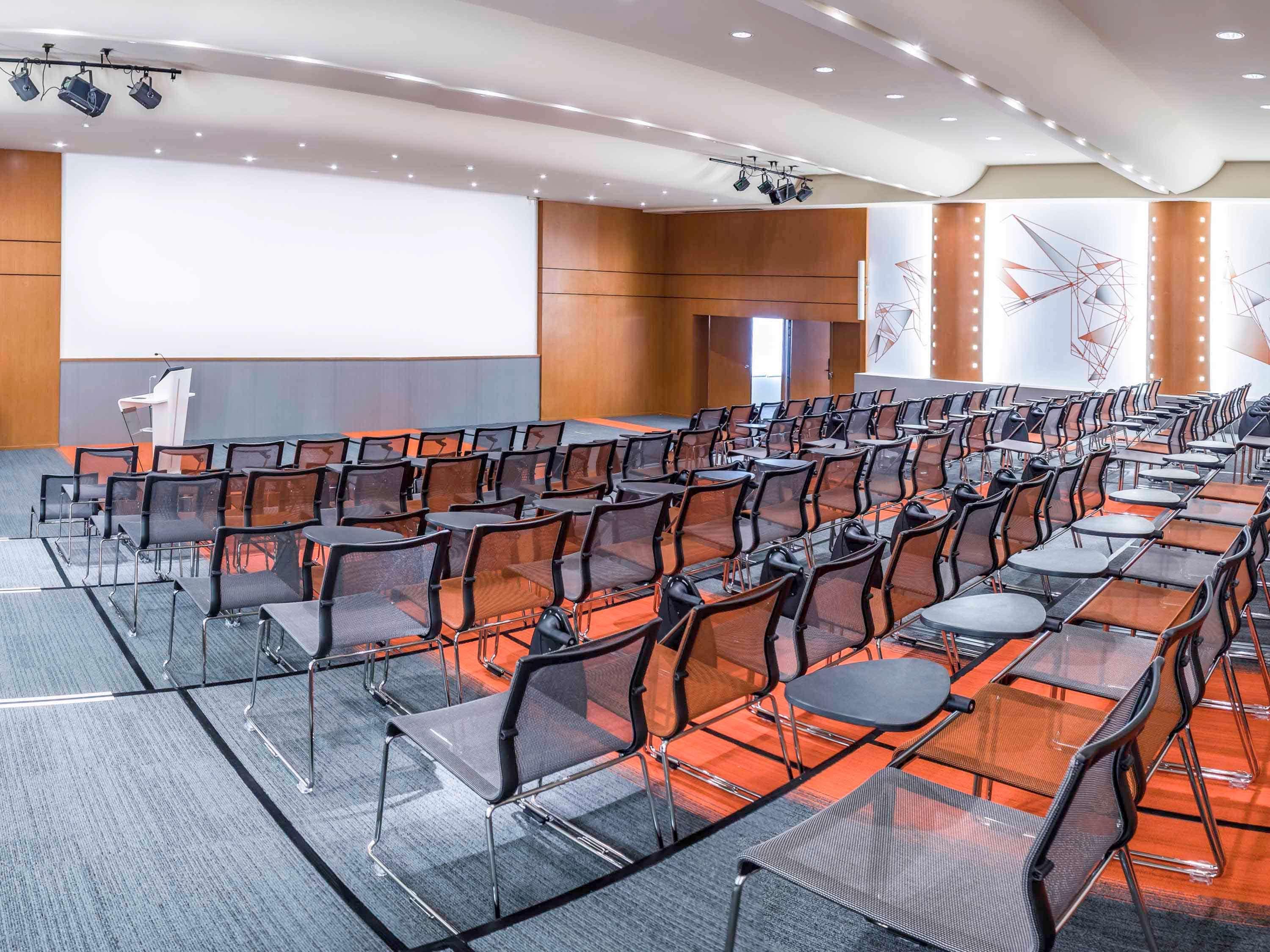 Novotel Paris Rueil Malmaison Eksteriør billede